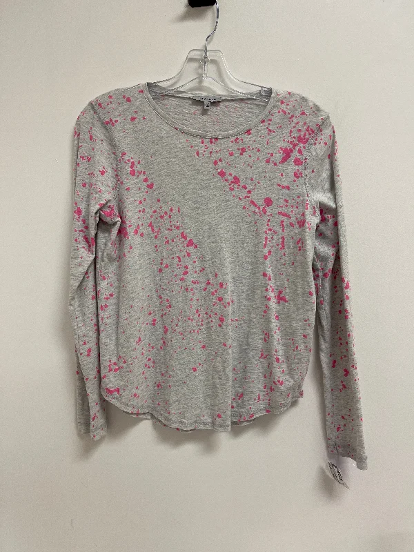 Top Long Sleeve By Clothes Mentor In Grey & Pink, Size: Xs