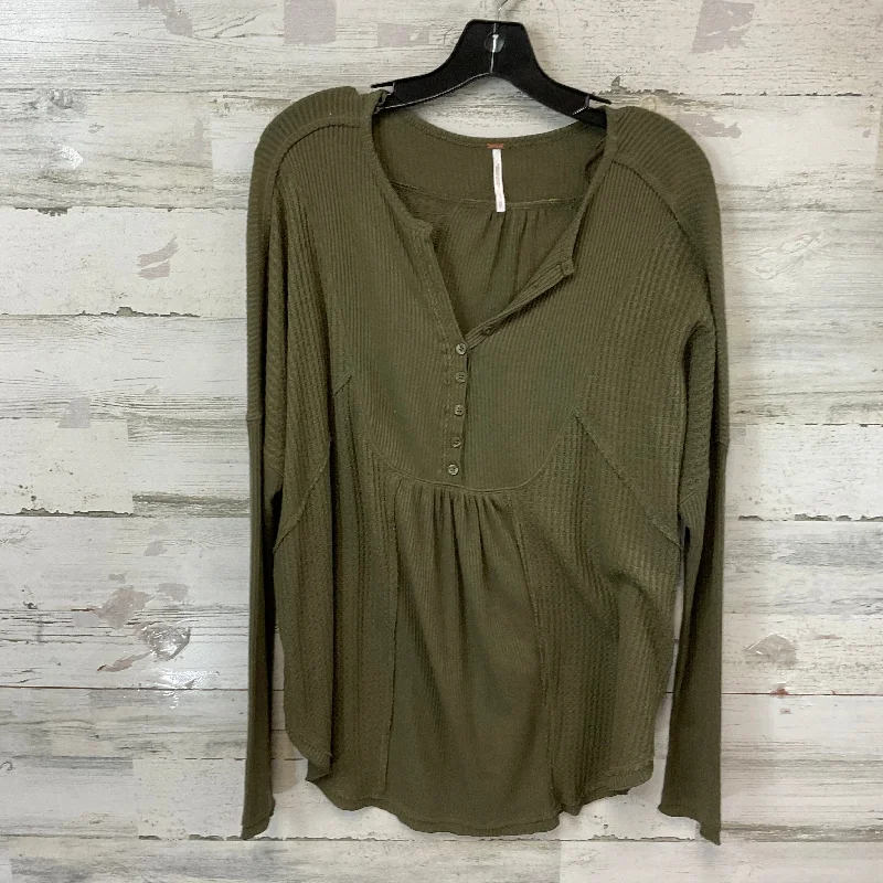 Top Long Sleeve By Free People In Green, Size: Xs